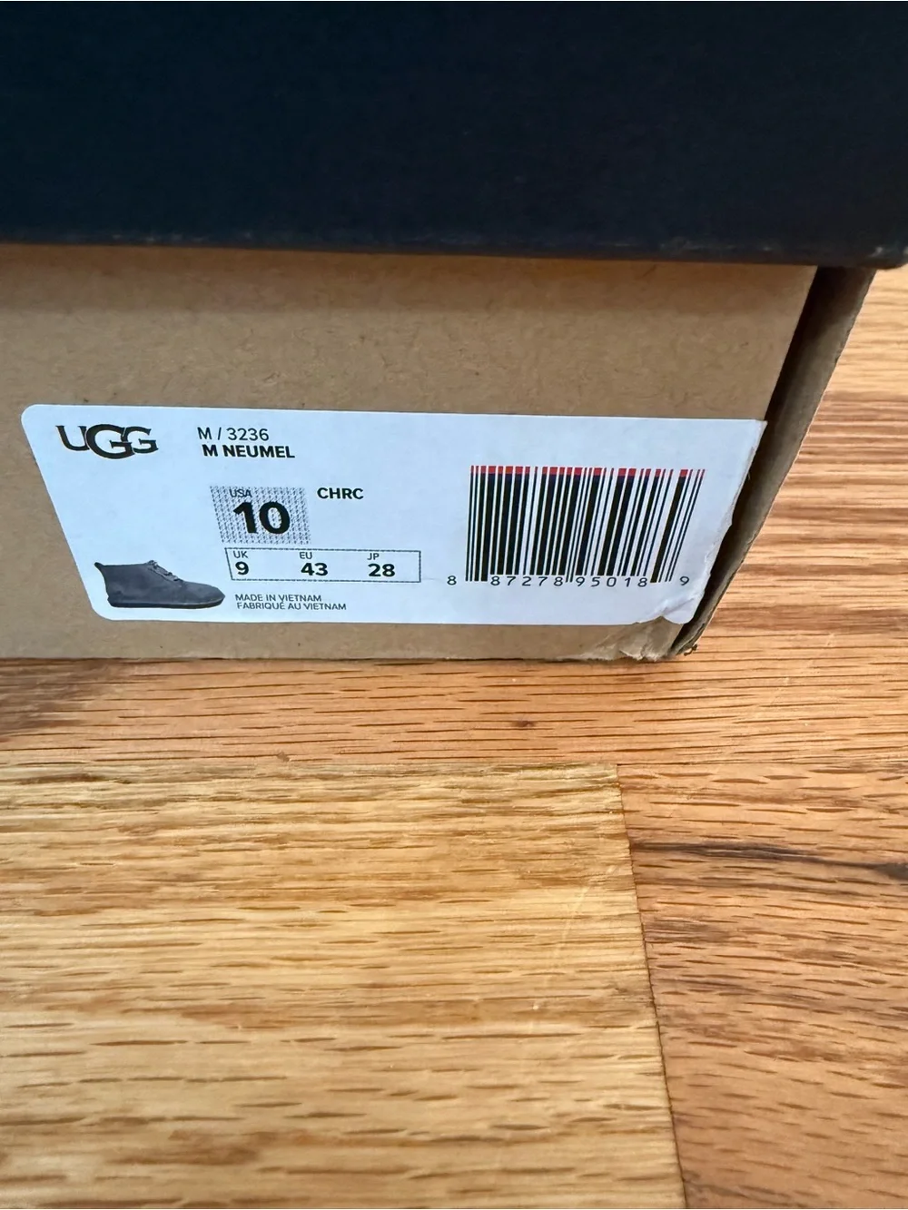 UGG Chestnut Neumel Suede Casual Chukka